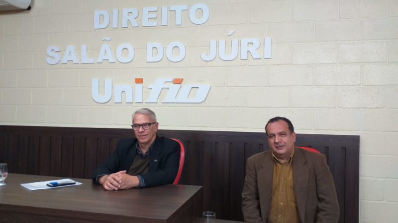 O Prof. Paulo Mazzante de Paula representou o curso de Direito UNIFIO e o Prof. Antônio José Saviani da Silva o curso de Direito UENP